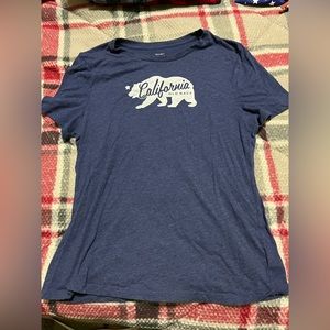 Old Navy T-Shirt